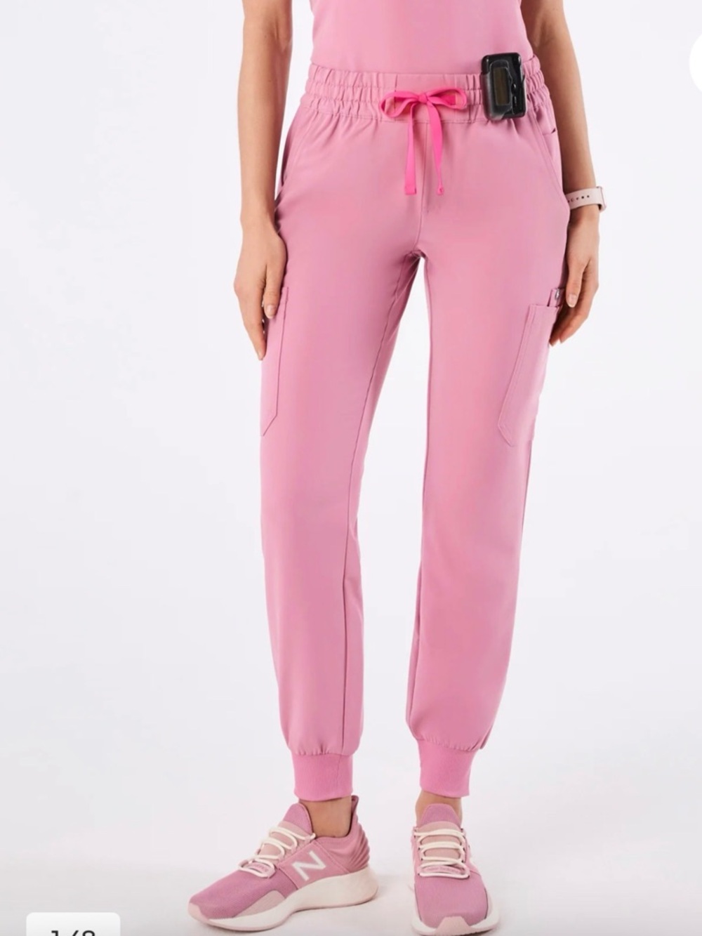 FIGS Women’s Uman Relaxed Jogger in Chalk Pink (PO 6227)